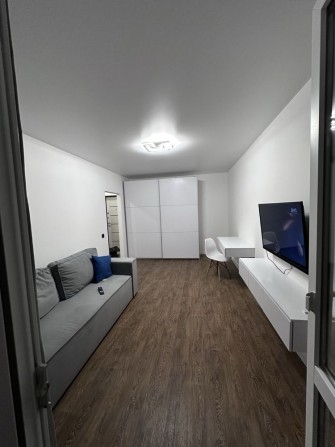 Здам 1-к  сучасну студію на ювілейній - фото 1