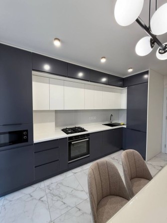 Здаю 1 кімнатну квартиру в центрі міста ЖК Family Plaza - фото 1