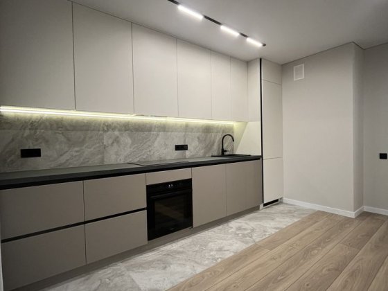 Перша здача, новобуд.в районі торг.Велес. Ивано-Франковск