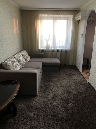 Сдам 2 комнатную квартиру. - фото 1