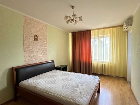 Здам велику 1 кімнатну квартиру на Б Вечірньому Кривой Рог