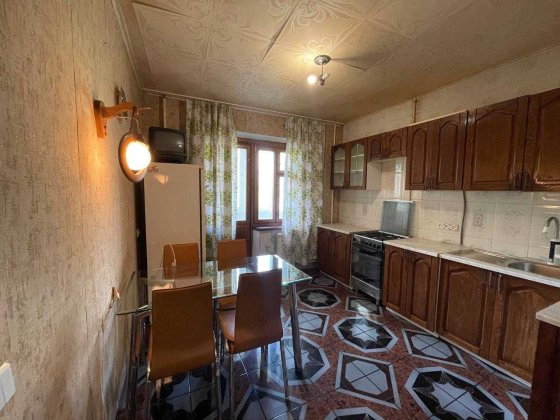 Оренда 4-х кімн квартири по вул. Незалежності України 3 Східний Кривий Ріг