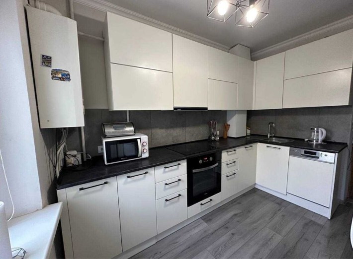 Квартира 3 кімнати на Симоненка - фото 1