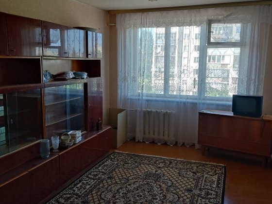 Здам 2к. квартиру на довгий строк.