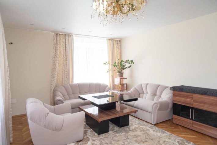 Оренда 3 кімн в центрі біля Злати Плази - фото 1