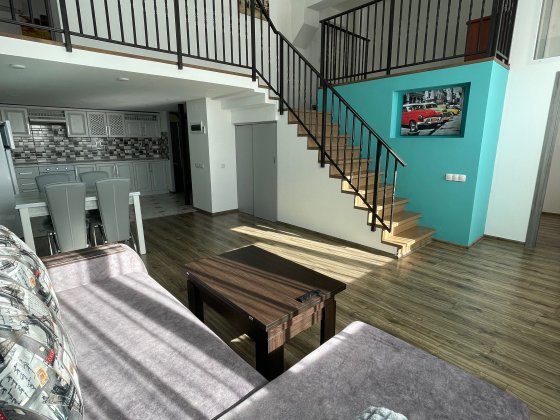 Двоповерхова квартира з авторським ремонтом Кривий Ріг