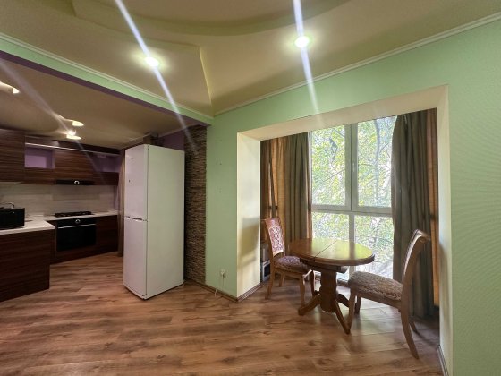 ЗДАМ в оренду затишну 1-кімнатну студію. 1 Східний Кривой Рог