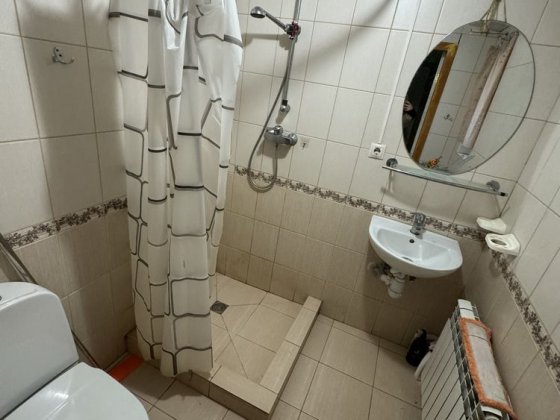 Свободна!Мини двушка в районе института связи!Берем с животными! Полтава