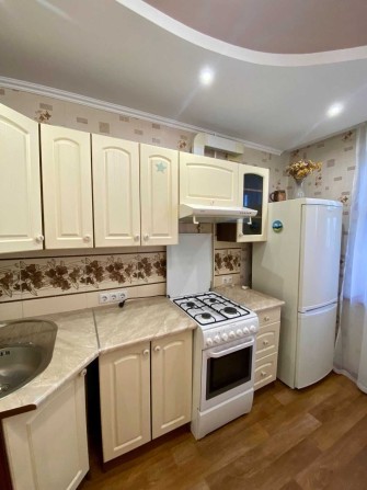 Здам трикімнатну квартиру поруч ТЦ "Арсен" - В.Дивізії - фото 1