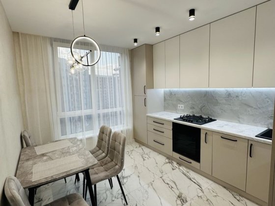 Перша Здача Оренда 1 кімнатна квартира жк Фемелі Плаза Центр міста Ивано-Франковск