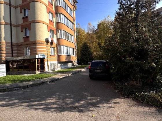 Оренда 3 кім  - центр поруч парк Лебедика Ровно