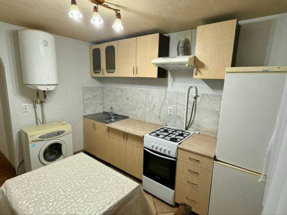 Здається простора 2-кімнатна квартира Полтава