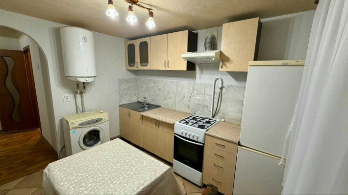 Здається простора 2-кімнатна квартира - фото 1