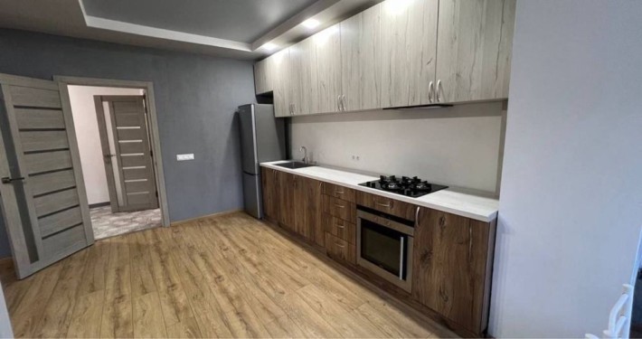 Оренда затишної 1к в самому центрі міста вул. Мельника 10 - фото 1