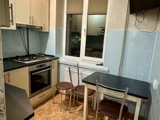 1-кімн. квартира, вул. Скальда (Комарова)