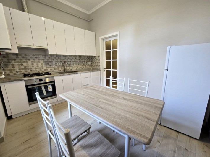 ЦЕНТР! Здам СУЧАСНУ З РЕМОНТОМ 2х кімнатну, КОБИЛЯНСЬКА, газовий котел - фото 1