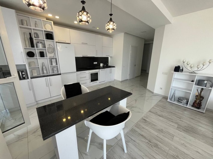 Здається 2кімн.+кухня студія в елітному ЖК біля парку вул. Суворова - фото 1