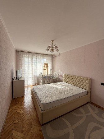 Оренда 3-кім. квартири в житловому стані біля парку «Жовтневий» - фото 1