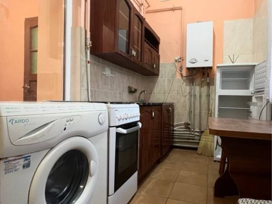 ЦЕНТР! Оренда 1 кімнатної, САДОВА-ГОЛОВНА, ОКРЕМИЙ ВХІД, ГАЗ котел! Чернівці