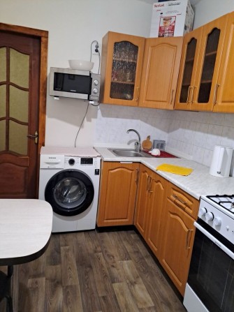 Оренда, Поділ , 2 кімн квартира - фото 1