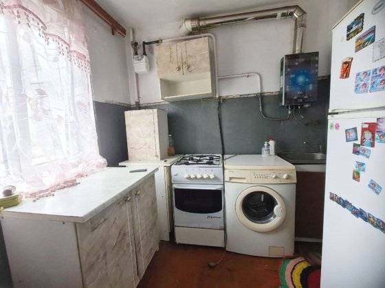 Оренда 2х кімнатної, ЩЕРБАНЮКА (КОРЧМА), МЕБЛІ та ТЕХНІКА, є балкон! Чернівці