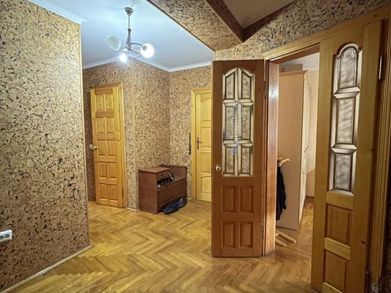 Оренда 3 кімнатна з котлом вул.Воробкевича Чернівці