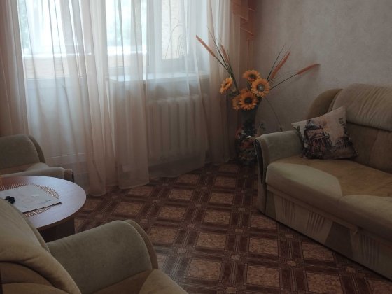 Здається 2 х кімн, квартира на 2 поверсі.