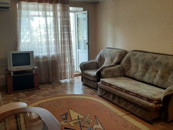 Аренда, 2-х кімн., 2/5 поверх, Привокзальная, все необхідне для життя. Херсон