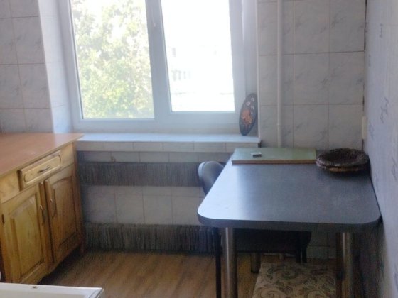 Знається 2 кімнатна квартира на Алмазному Полтава