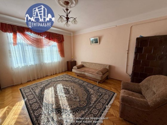 Оренда квартири з двором в будунку, район Роші Чернівці