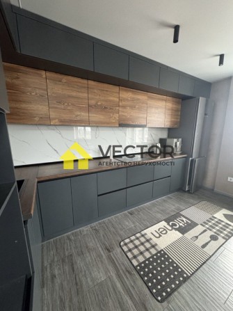 Оренда просторої 1-кімнатної квартири у затишному районі - фото 1