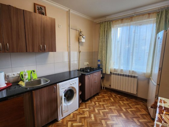 Оренда 2 кім квартири ТЦ  Майдан Чернівці