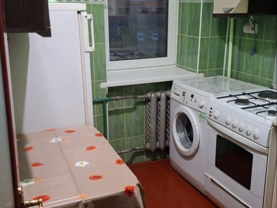 Оренда 1-к «малосімейки» по П. кільцевій (верх) Чернівці