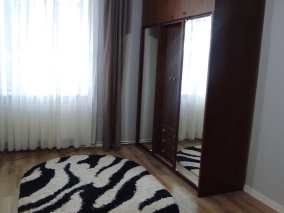 Терміново здається 1 км квартира, вільна, ключі! Черновцы