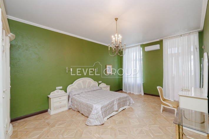 Власник! Золоті Ворота, Ярославів Вал  14г, центр міста метро 5 хв - фото 1