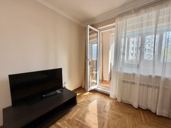 Оренда 2 кімнатної квартири в найкращому районі міста р-н ТЦ Майдан Черновцы