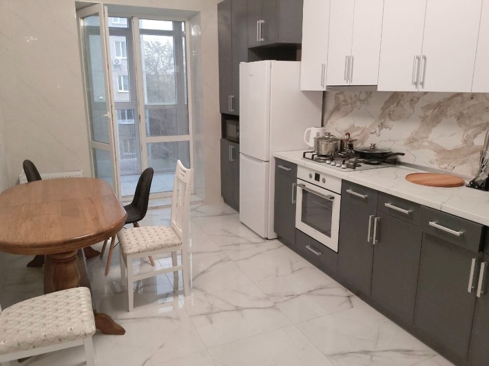 1кімнатна в новобудові з новим ремонтом та авт.опаленням на Льотній - фото 1