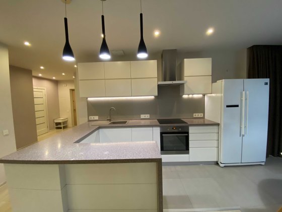 ЖК Відпочинок БЕЗ % Анатолія Петрицького 21 А метро "Житомирська" Київ