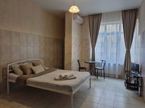 1-кімнатна квартира біля метро Печерська. Помісячно, без комісії