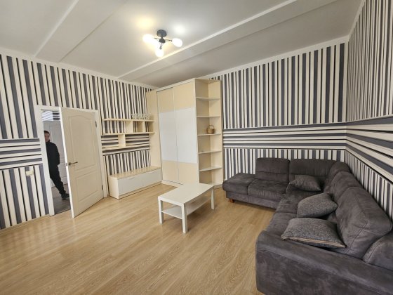 Здається 3 кімнатна квартира в будинку клубного типу Ужгород