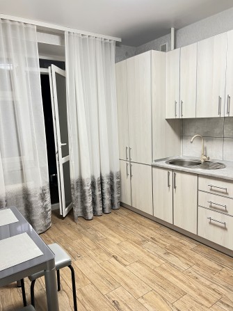 Оренда однокімнатної квартири р-н Академічний - фото 1