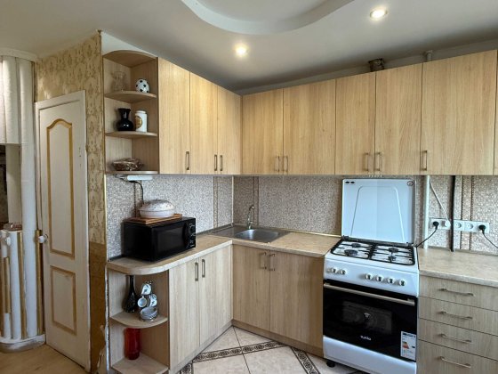 Оренда 3 кім на ПЗР вул. Прикордонника Лазаренка (Ярославська),24 Черкассы