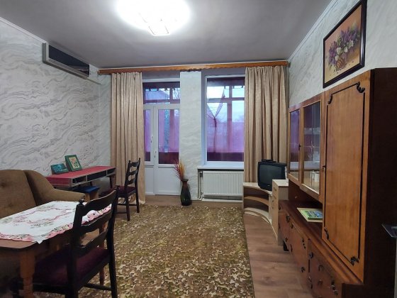 Оренда 2-х кімнатної квартири в р-ні Площі вул. Коцюбинського Чернигов