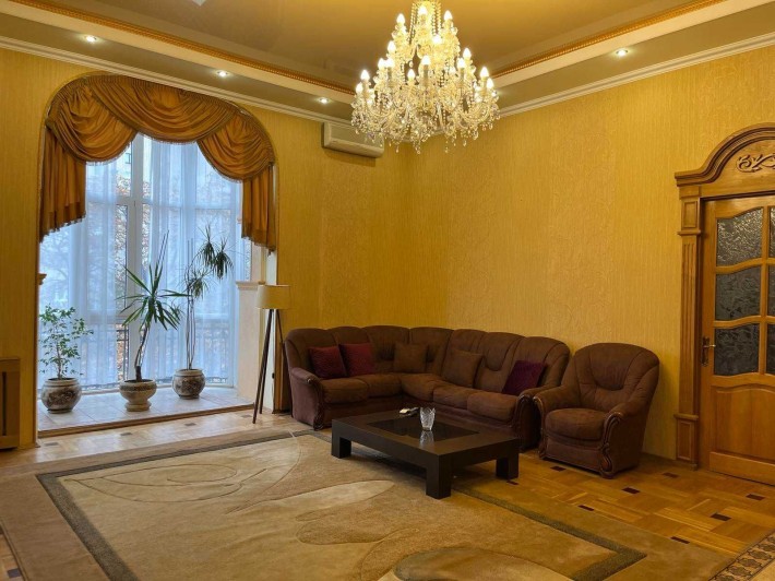 Здається 3-к.кв в центрі столиці - на вул.Омеляновича-Павленка,14/12 - фото 1