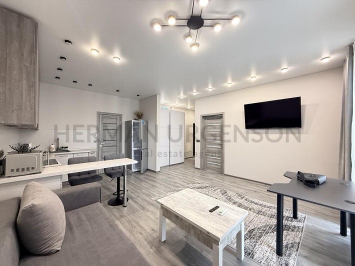 Оренда просторої 1к квартири / ЖК Квадрат, вул. Волошина - фото 1