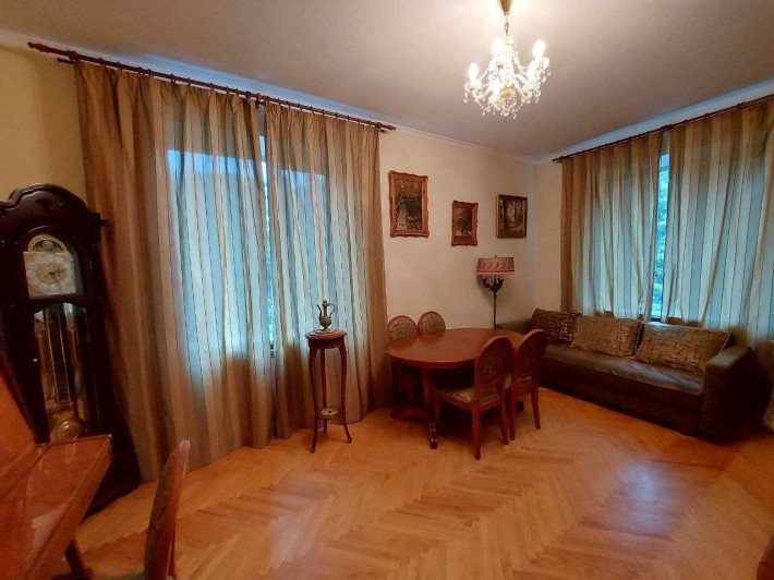 Оренда 3-к квартири в центрі Печерська, з ГАРАЖЕМ біля дому. - фото 1