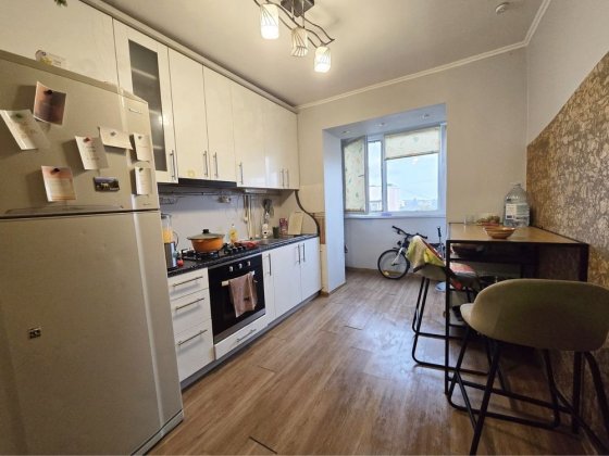 Здам 2х кімнатну, КОМАРОВА (кінцева 26ого), ОКРЕМІ КІМНАТИ, кондиціоне Чернівці