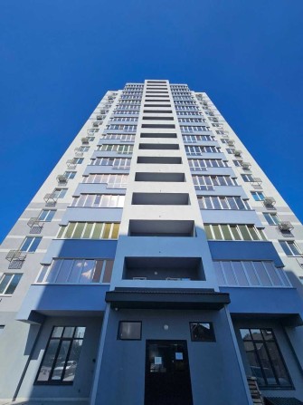 Оренда великої однокімнатної квартири в самому центрі міста - фото 1