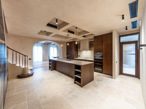 Унікальна дворівнева квартира у серці старого Києва. Ярославів Вал 16 Киев