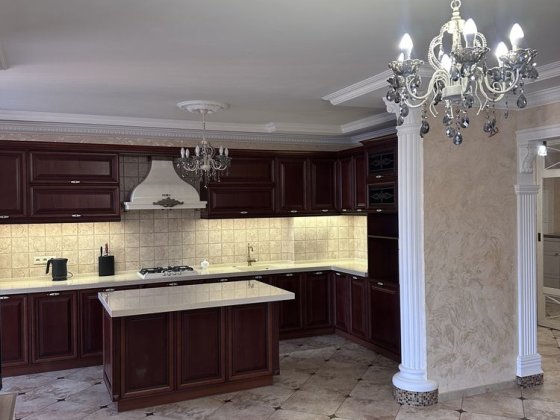 Оренда пентхауса в ЖК Водограй Черновцы